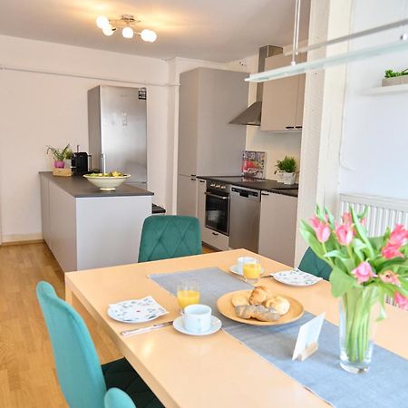 Zentrales Apartment Pfaenderblick ブレゲンツ エクステリア 写真