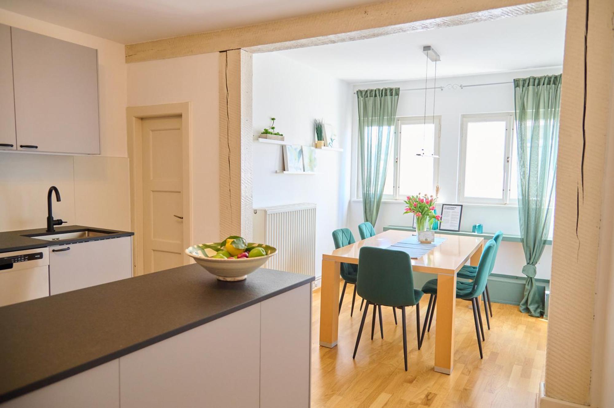 Zentrales Apartment Pfaenderblick ブレゲンツ エクステリア 写真